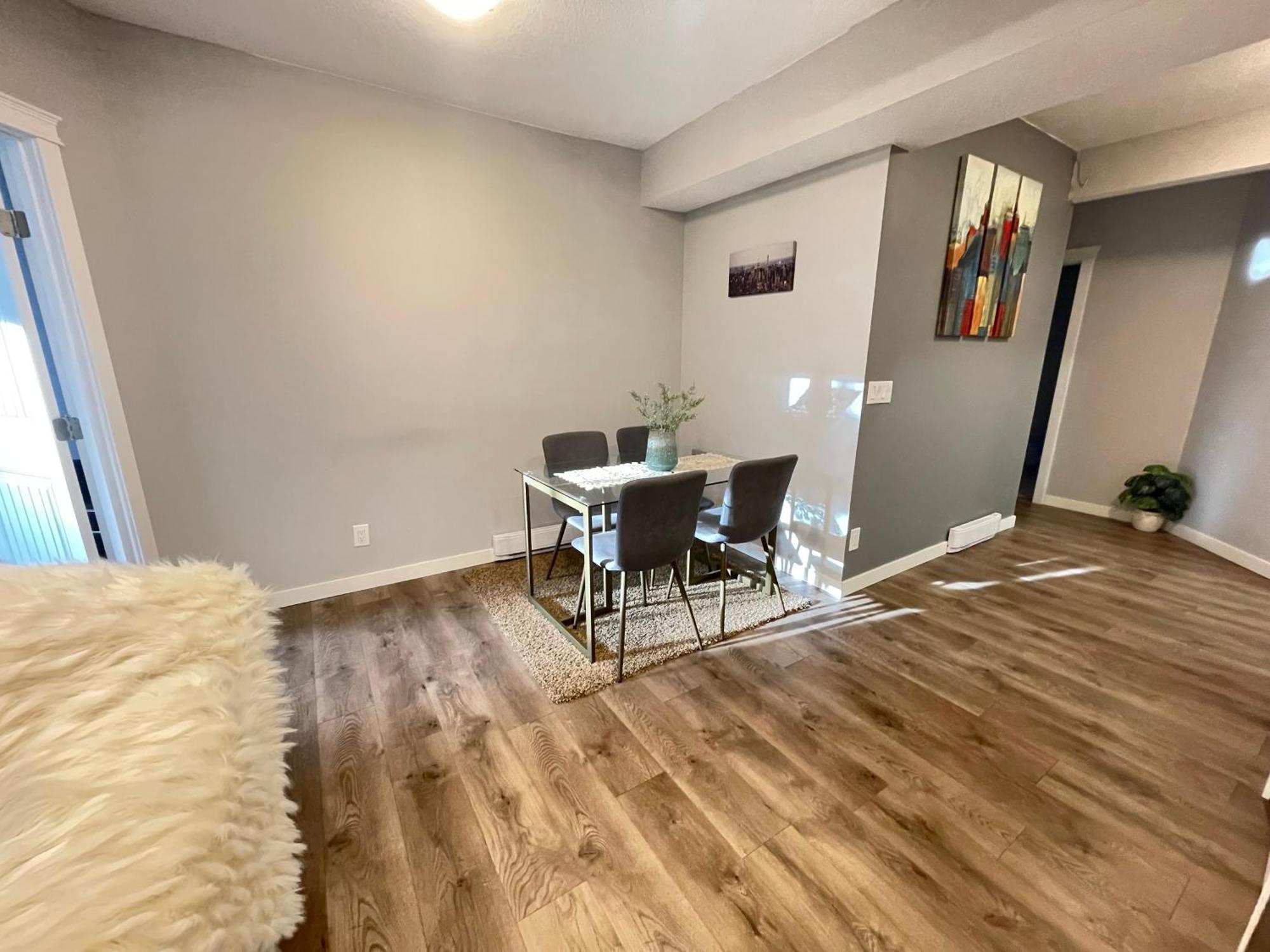 Comfortable And Beautiful Brand-New Suite Bsmt-Two Bedroom, Two Washrooms Calgary Exterior photo
